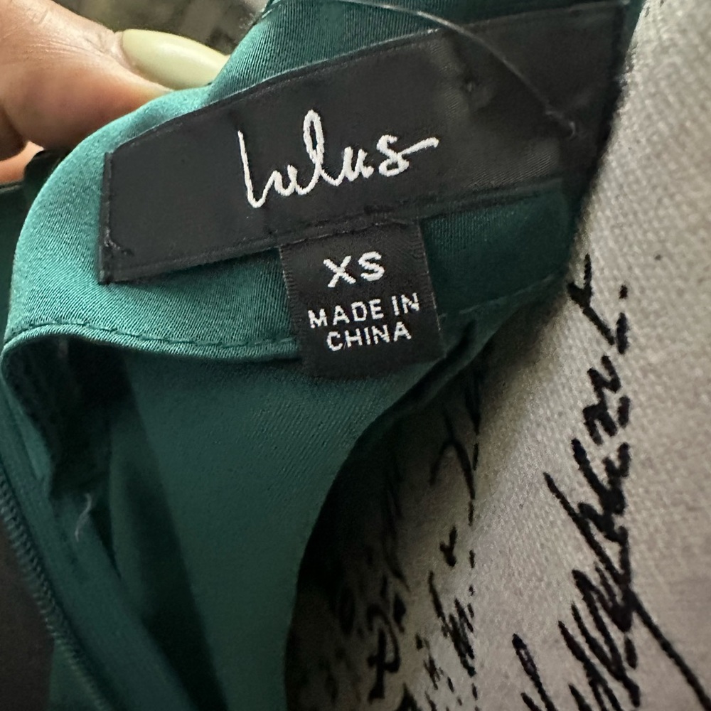 NWT- Lulu's Hollywood Woman’s Green Satin Midi Dress - Picture 8 of 8